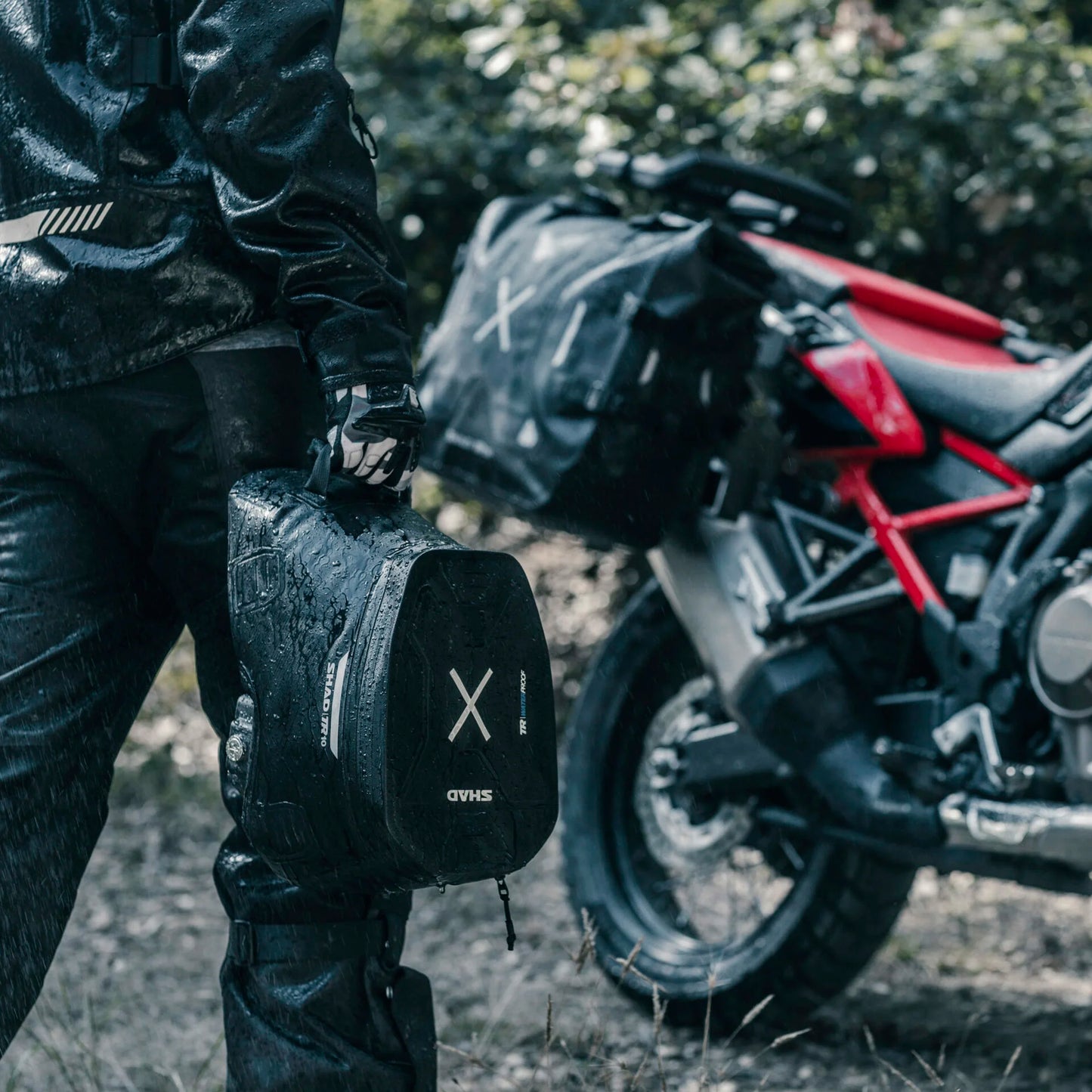 TR10CL - Waterproof Tank Bag