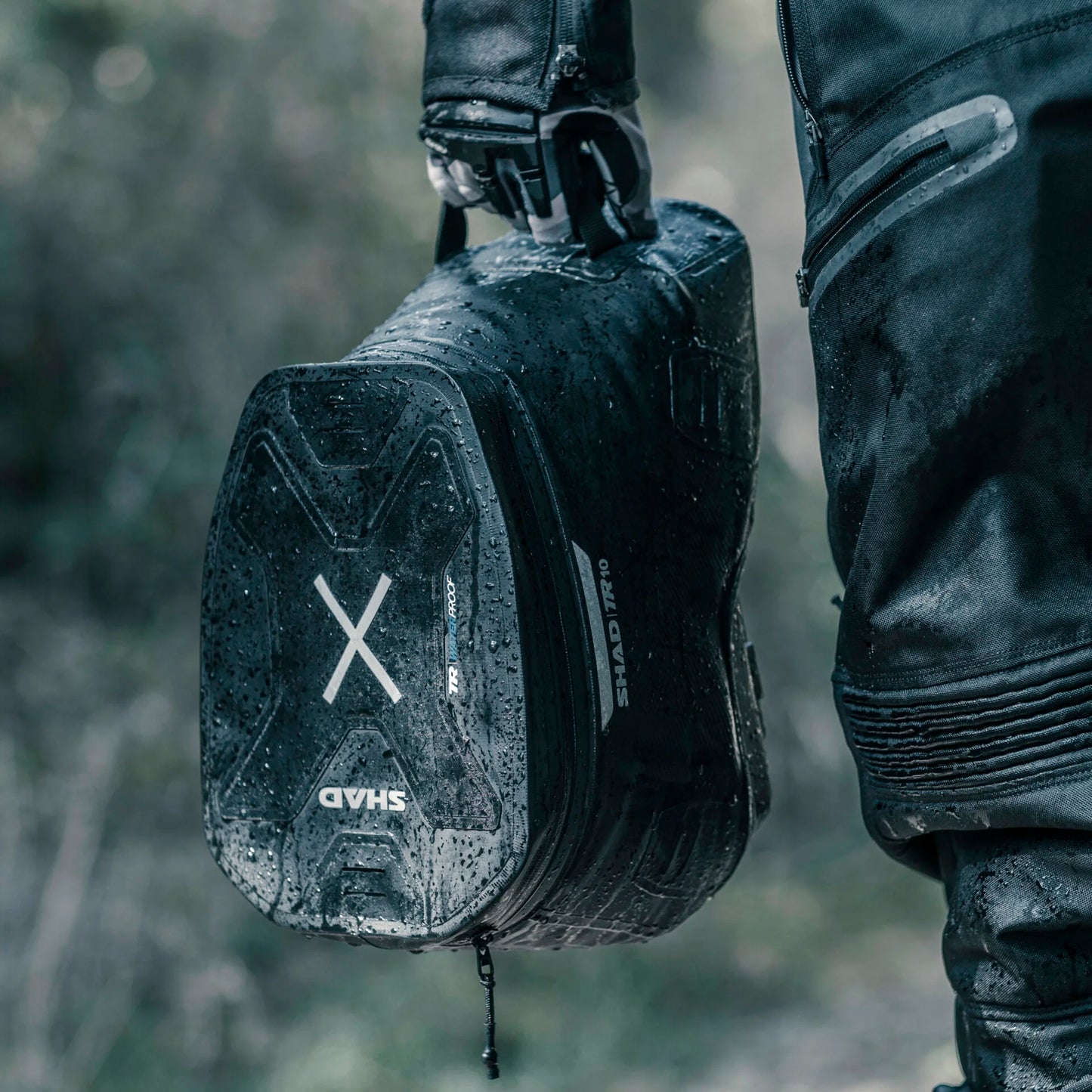 TR10CL - Waterproof Tank Bag
